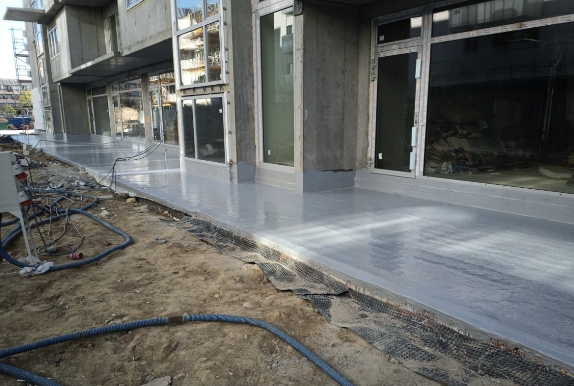 Aplikacja hydroizolacji na fundamencie